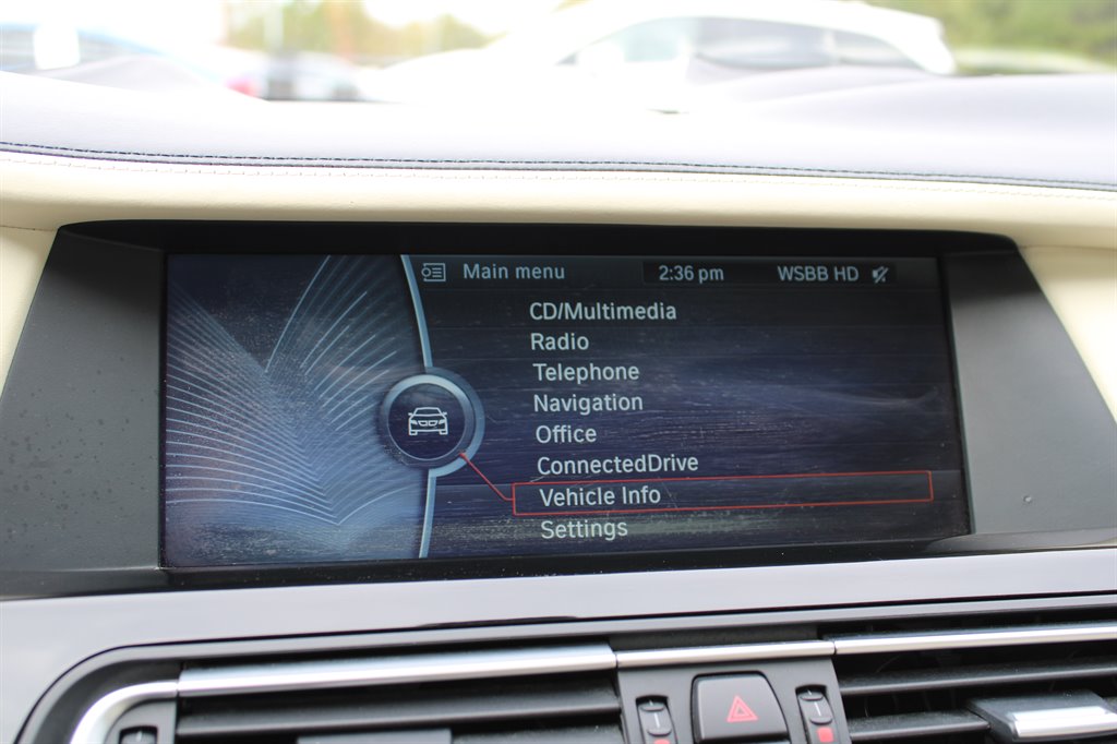 2012 BMW MDX 740i photo