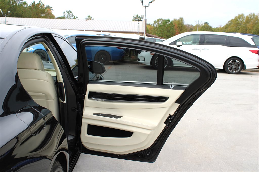 2012 BMW MDX 740i photo