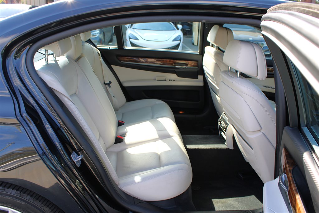 2014 BMW MDX ALPINA B7 LWB xDrive photo
