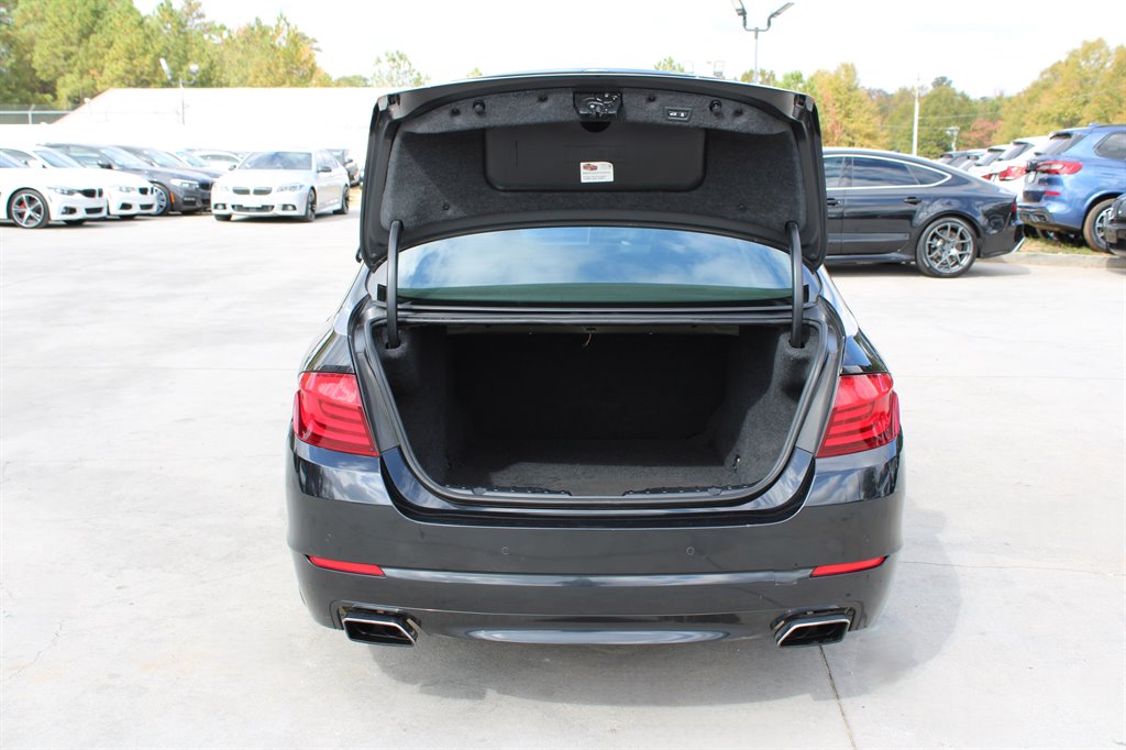 2011 BMW MDX 550i photo