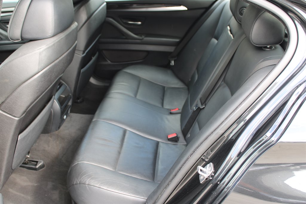 2011 BMW MDX 550i photo