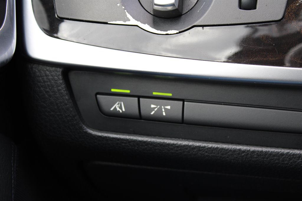 2011 BMW MDX 550i photo