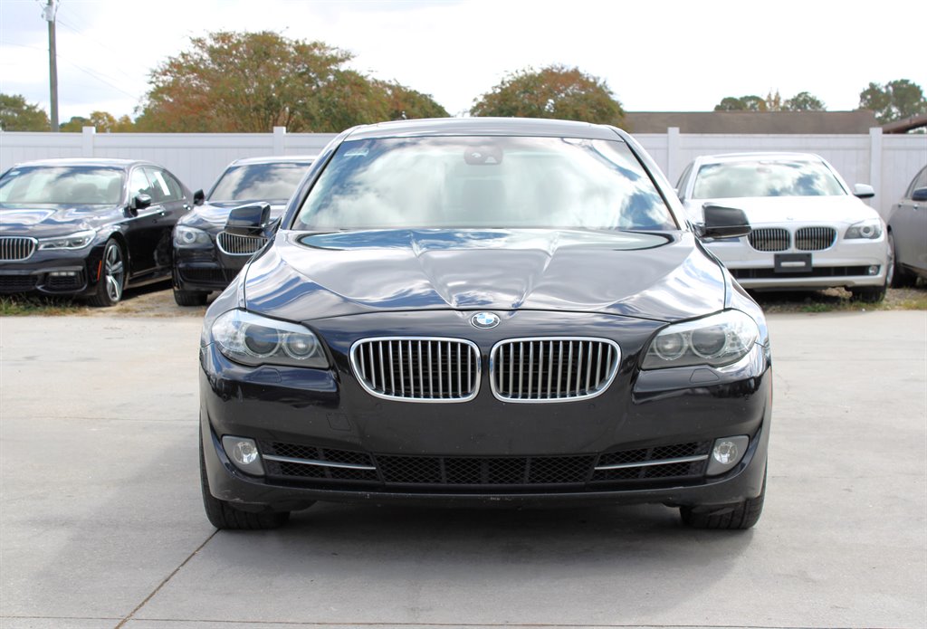 2011 BMW MDX 550i photo