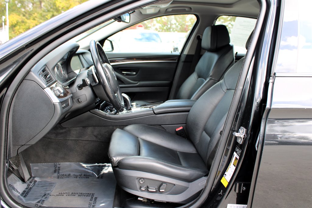 2011 BMW MDX 550i photo
