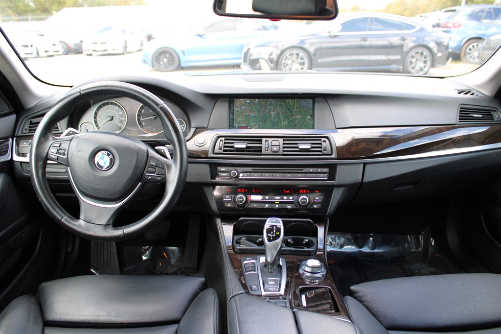 2011 BMW MDX 550i photo