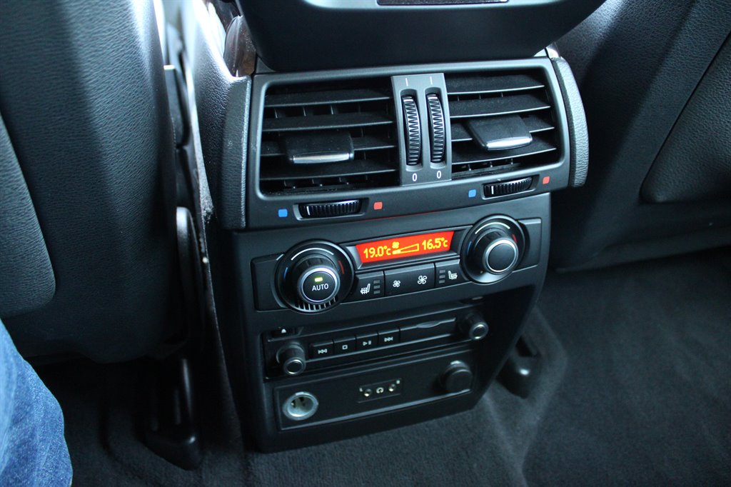 2012 BMW X5 xDrive50i photo