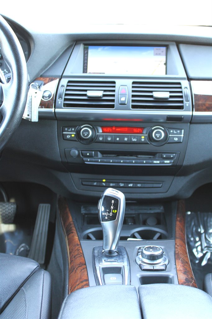 2012 BMW X5 xDrive50i photo