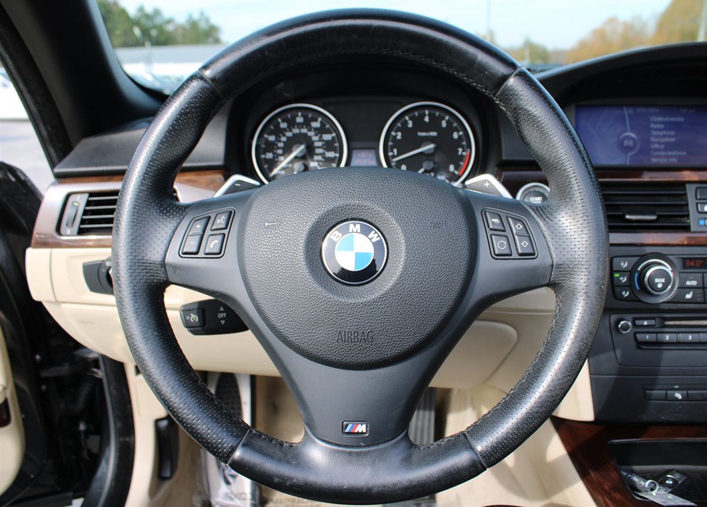 2012 BMW Legend 335i photo
