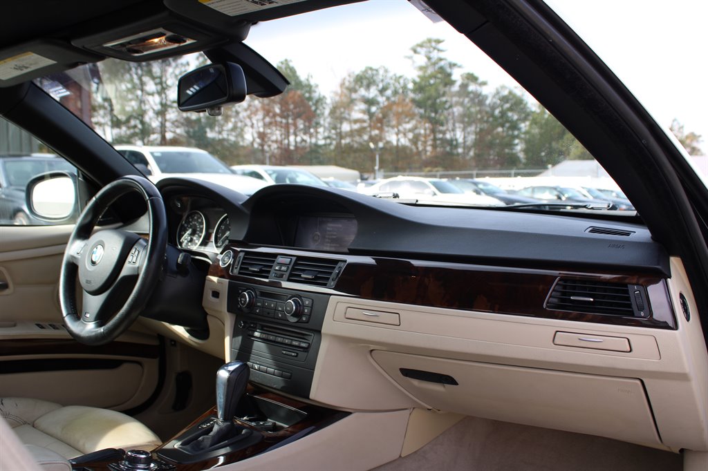 2012 BMW Legend 335i photo