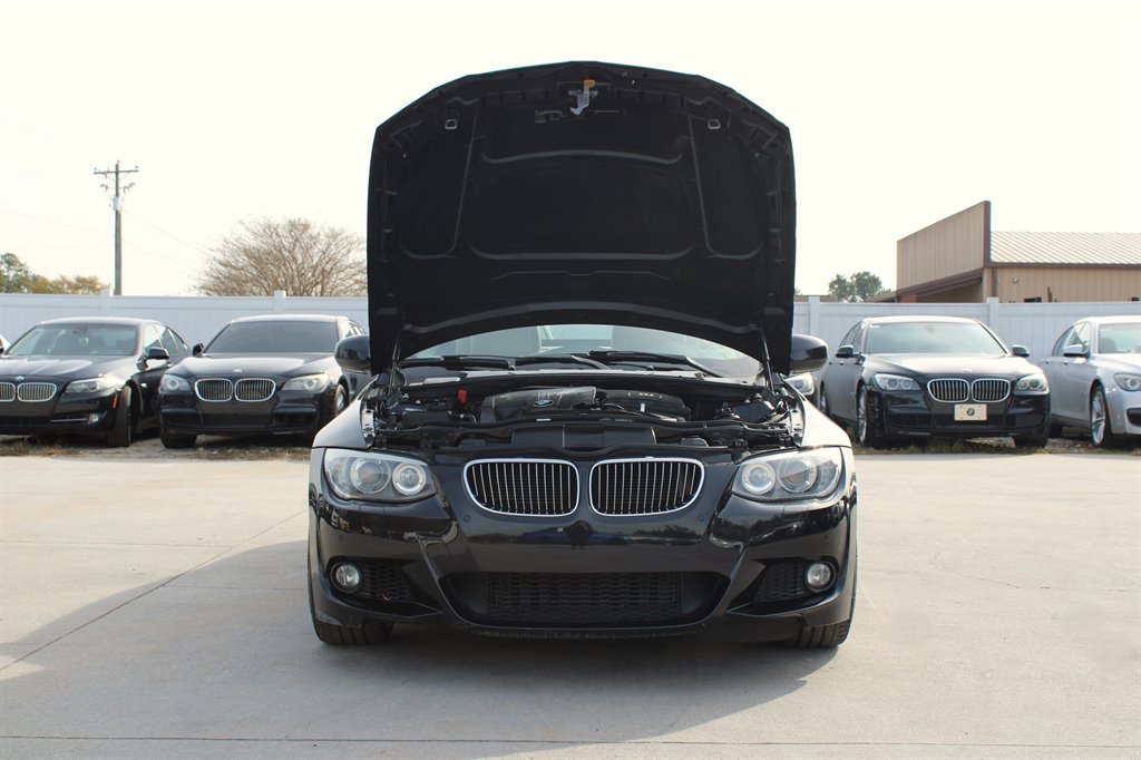 2012 BMW Legend 335i photo