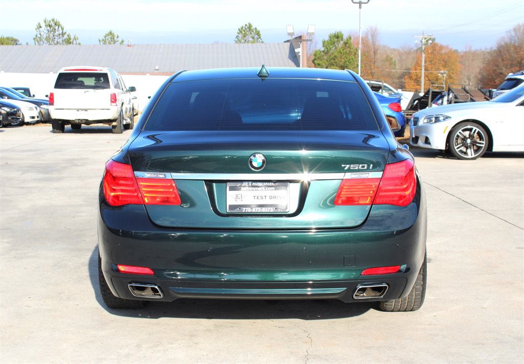 2009 BMW 7-Series 750i photo