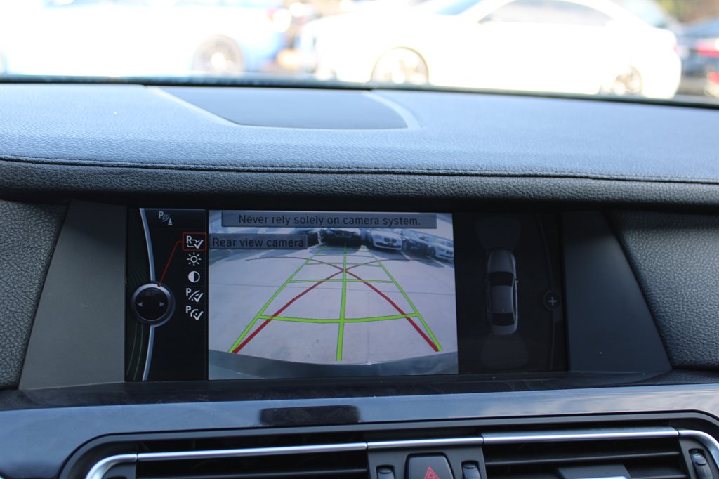 2009 BMW 7-Series 750i photo