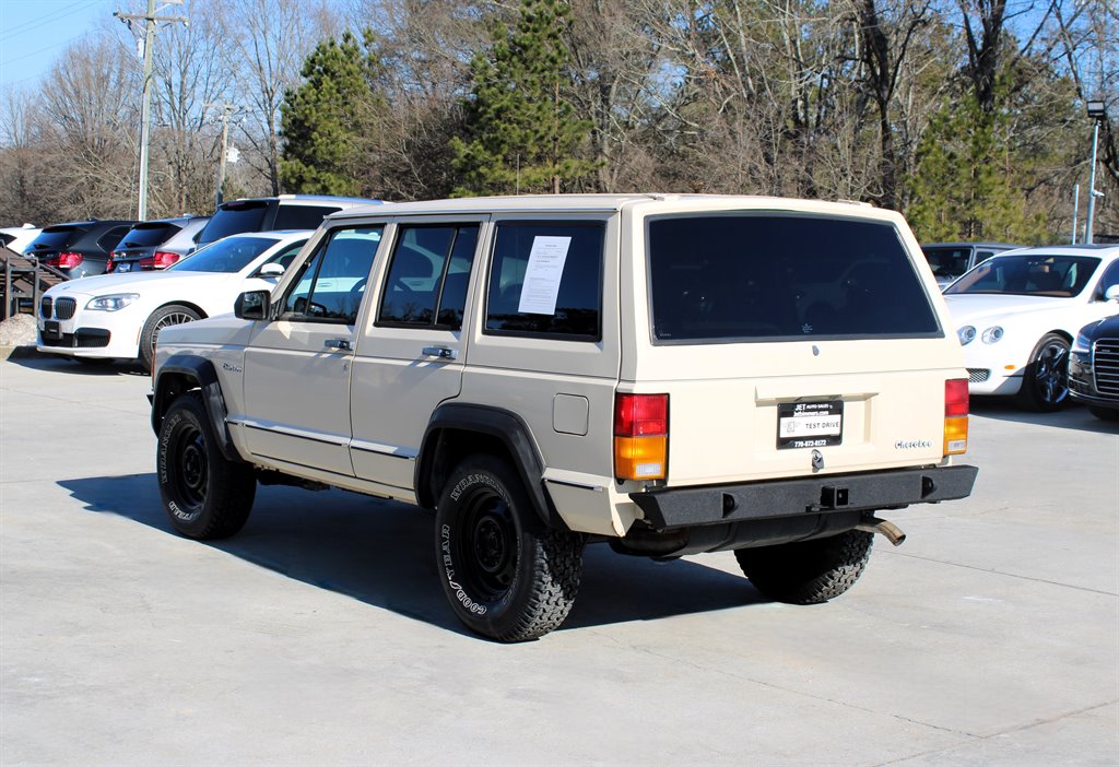 1989 Jeep Cherokee photo