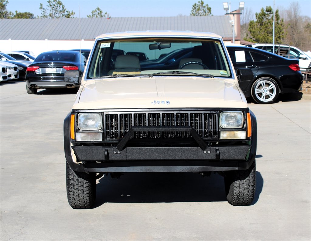 1989 Jeep Cherokee photo