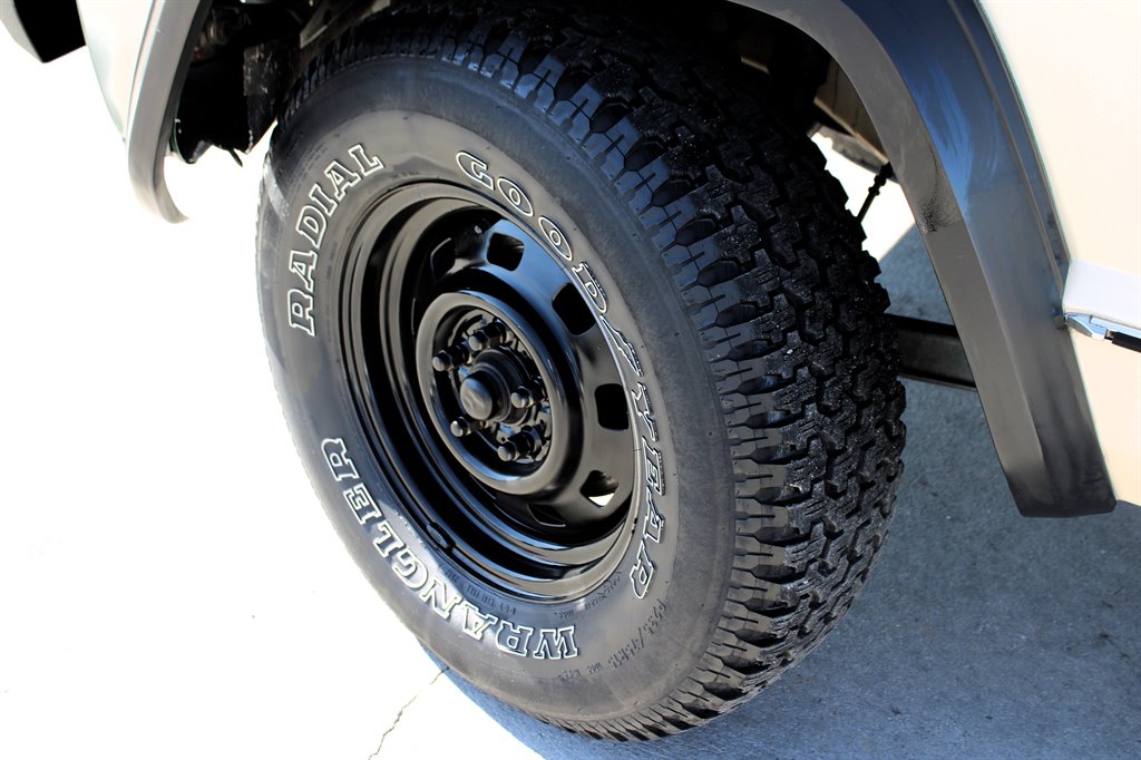 1989 Jeep Cherokee photo