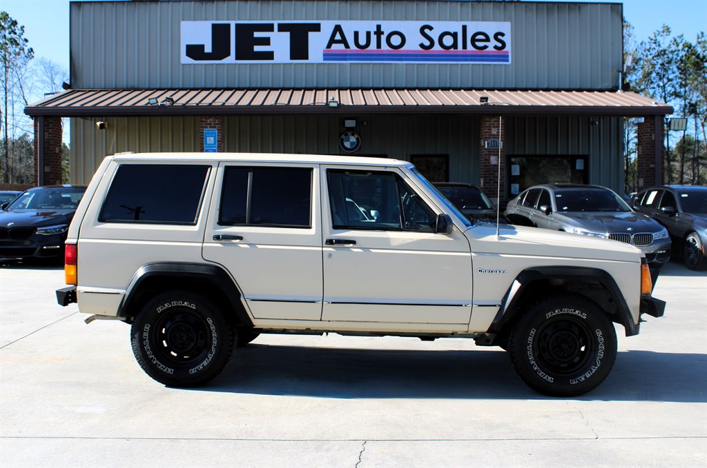 1989 Jeep Cherokee photo
