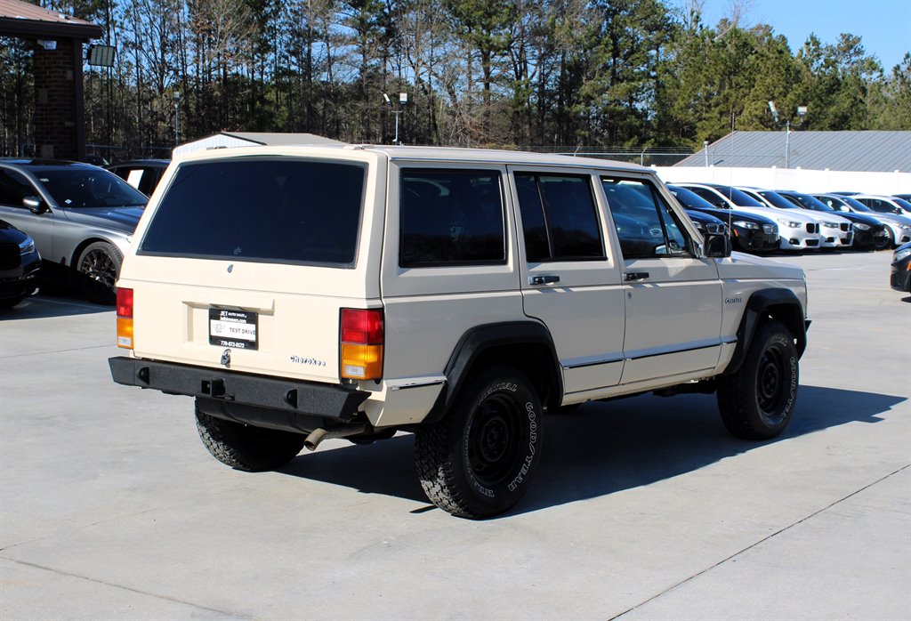 1989 Jeep Cherokee photo