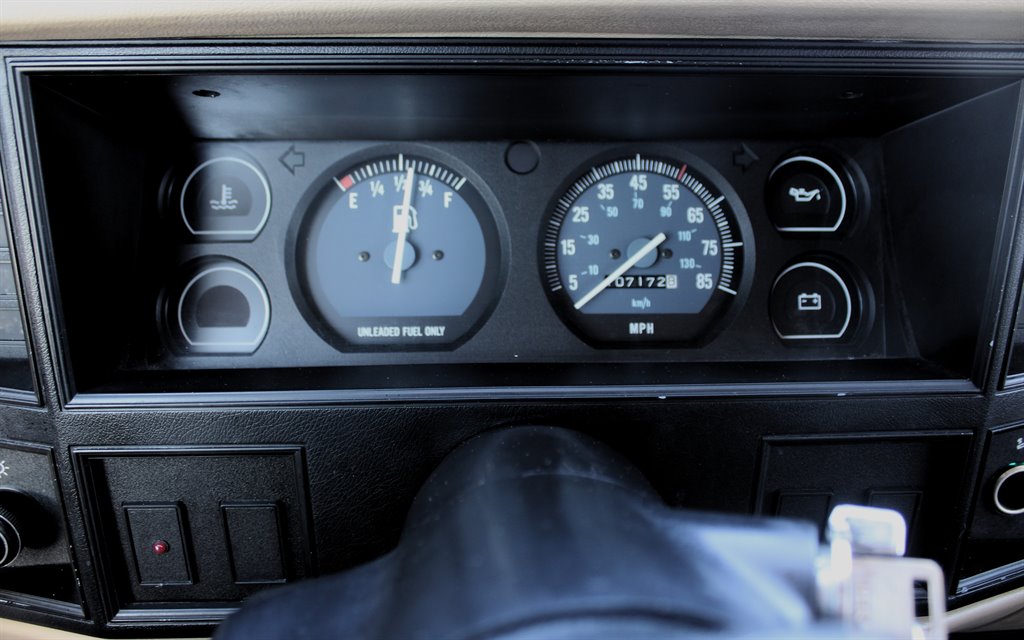 1989 Jeep Cherokee photo
