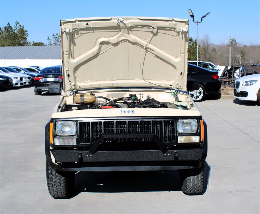 1989 Jeep Cherokee photo