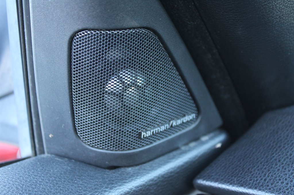 2011 BMW Legend 335i photo