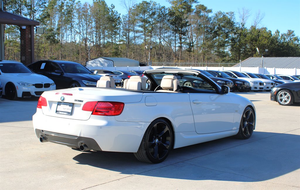 2011 BMW Legend 335i photo