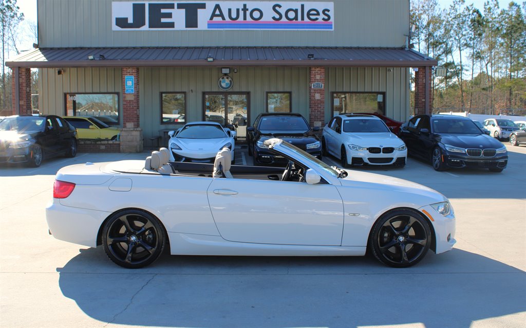 2011 BMW Legend 335i photo