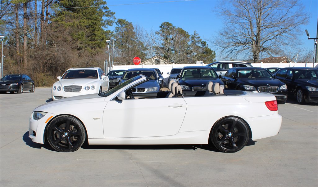 2011 BMW Legend 335i photo