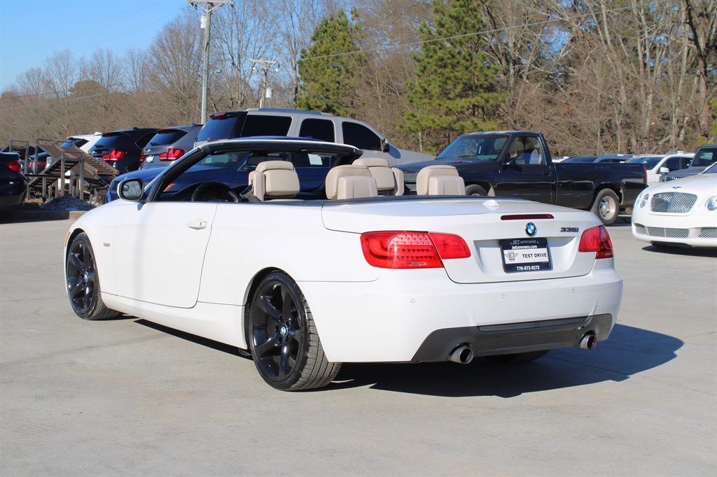 2011 BMW Legend 335i photo