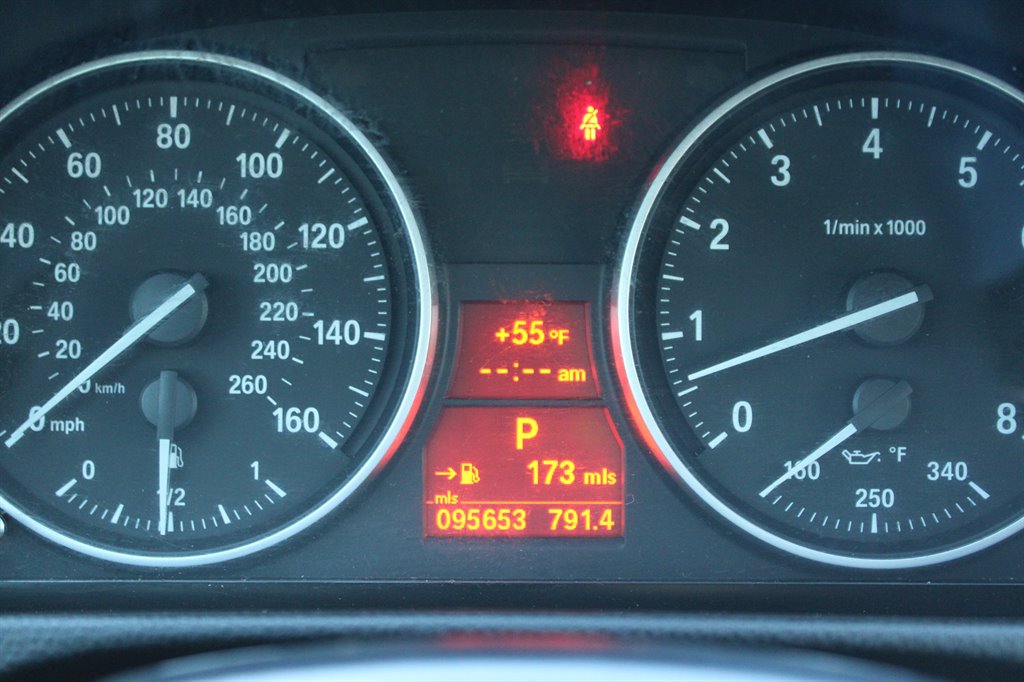 2011 BMW Legend 335i photo