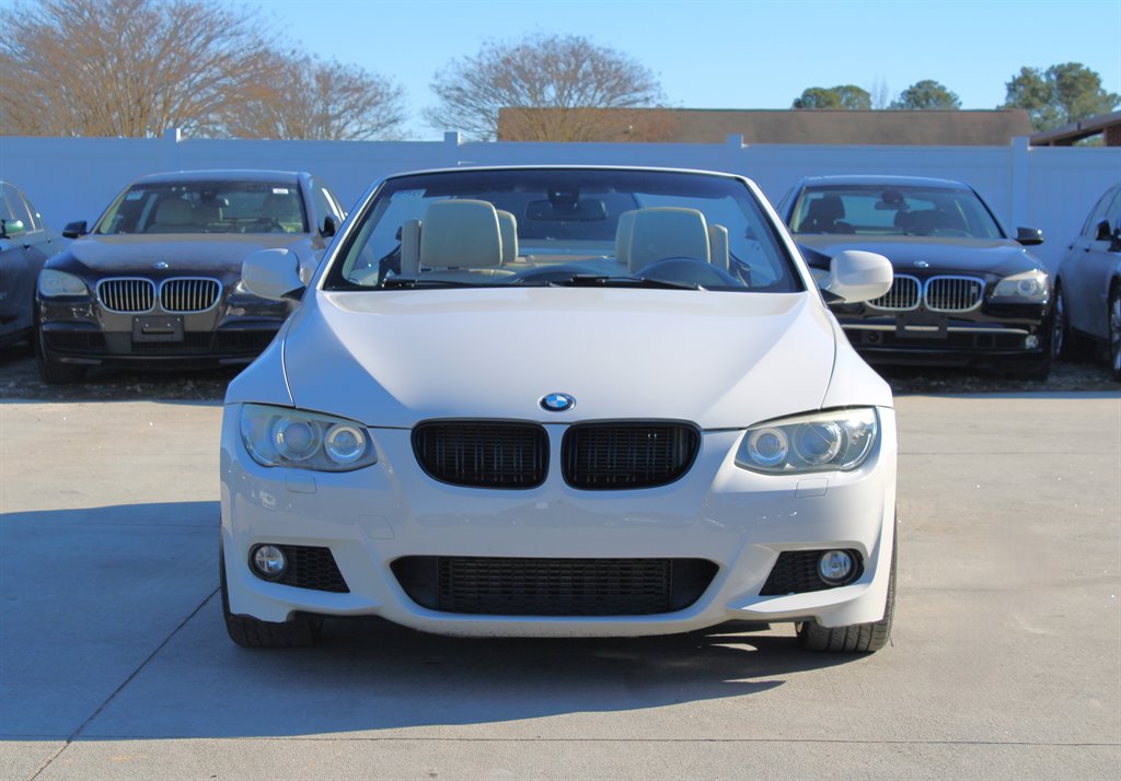 2011 BMW Legend 335i photo