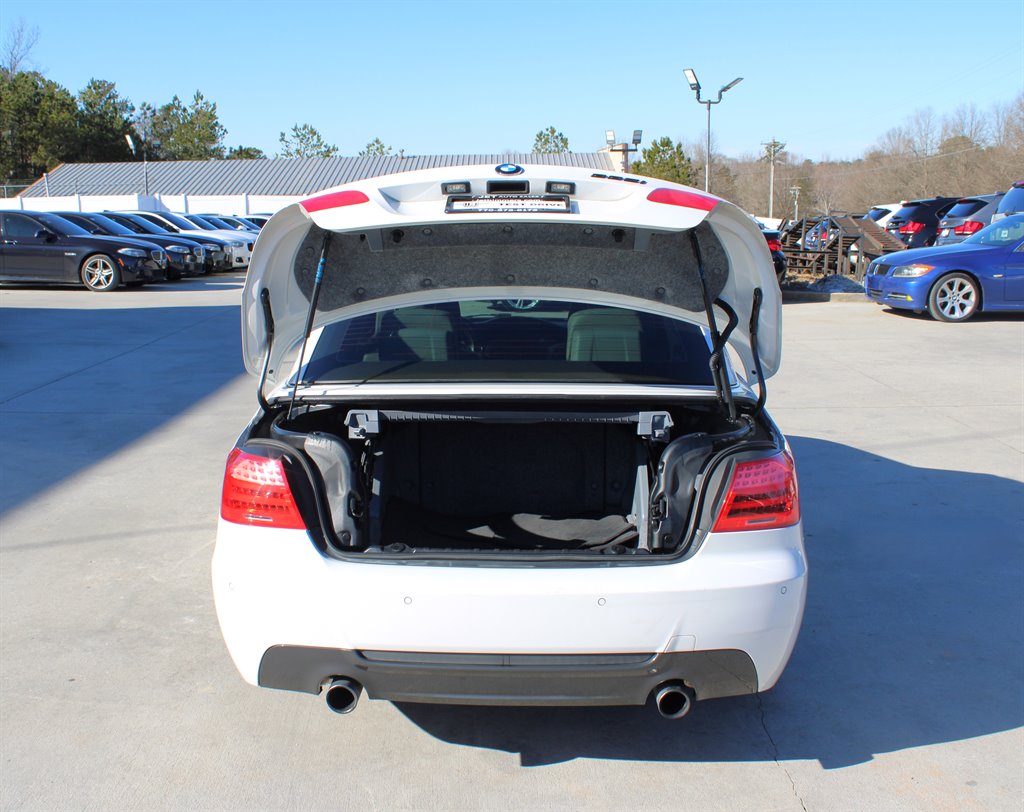 2011 BMW Legend 335i photo