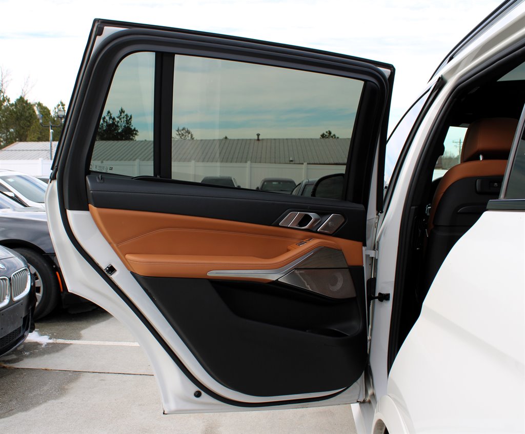 2019 BMW X7 Xdrive50i photo
