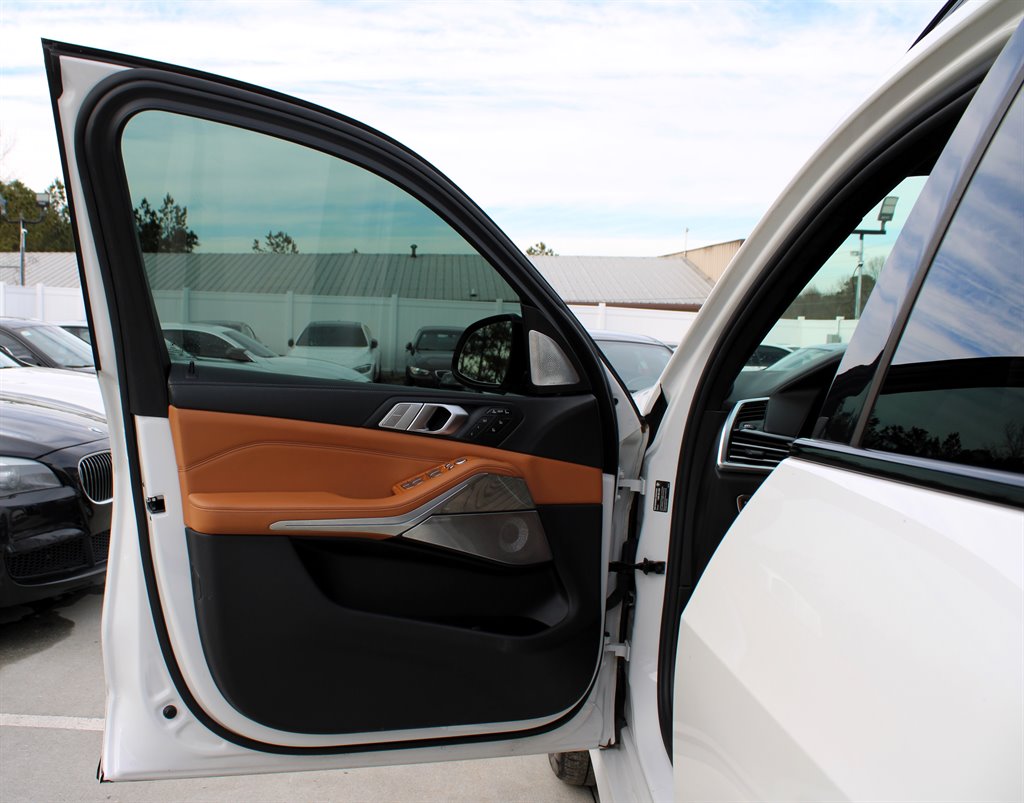 2019 BMW X7 Xdrive50i photo