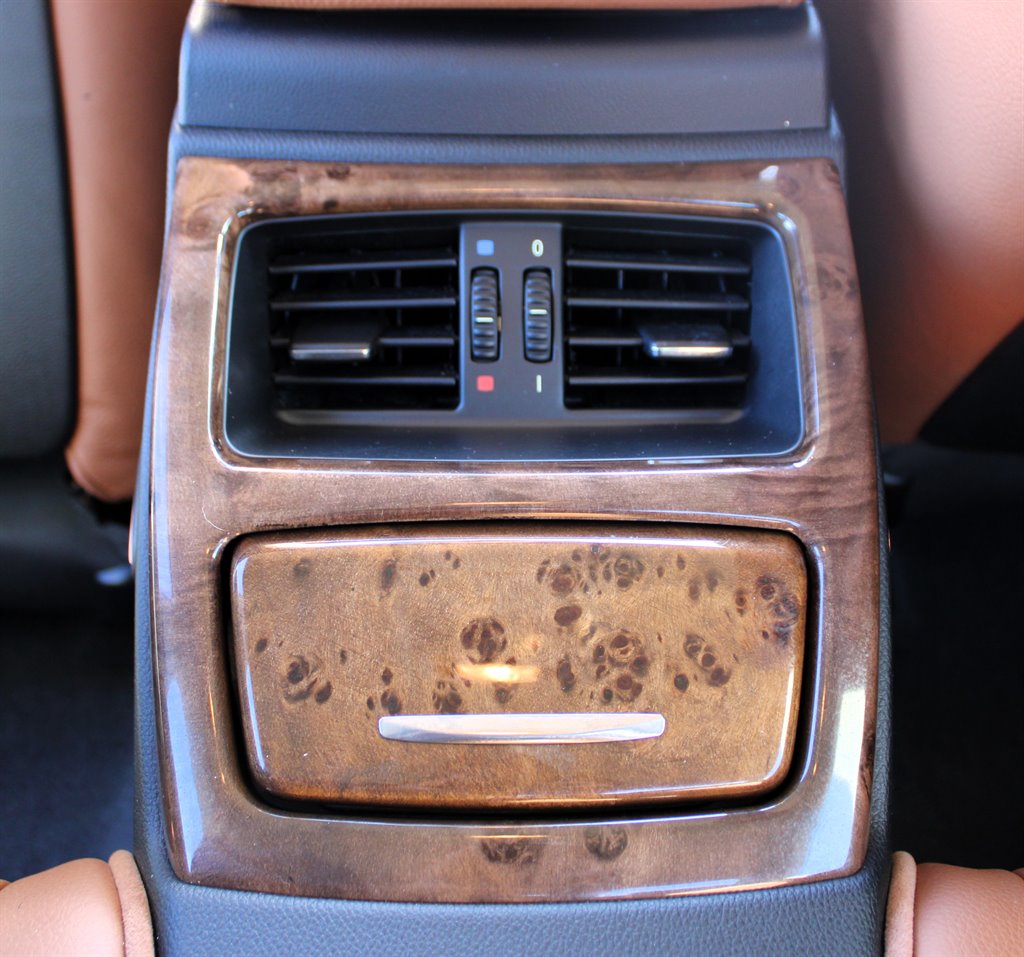 2008 BMW 3-Series 328xi photo