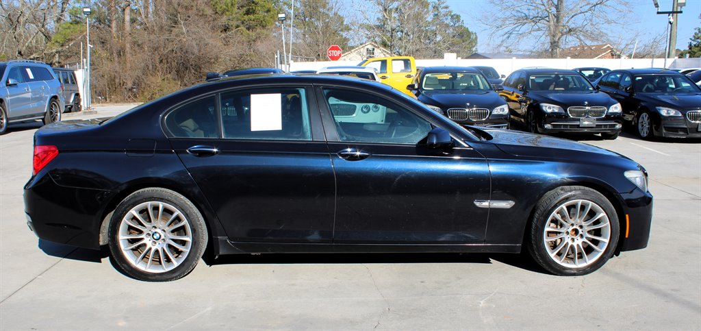 2010 BMW MDX 750i xDrive photo