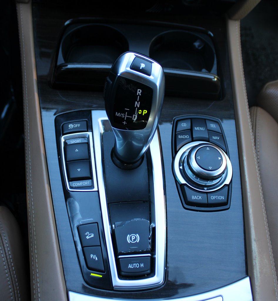 2010 BMW MDX 750i xDrive photo
