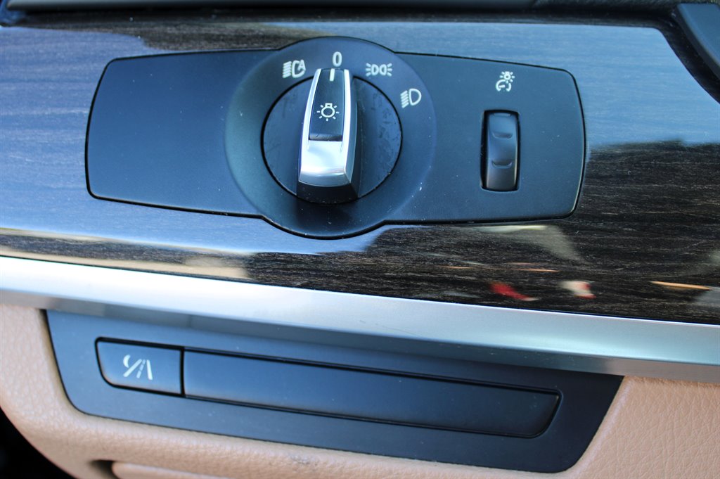 2010 BMW MDX 750i xDrive photo