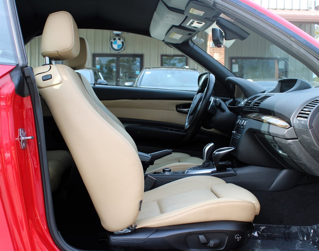 2011 BMW Legend 135i photo