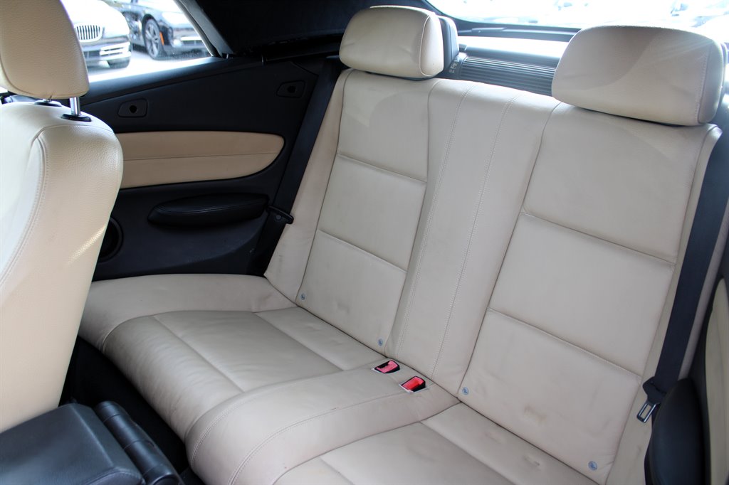 2011 BMW Legend 135i photo