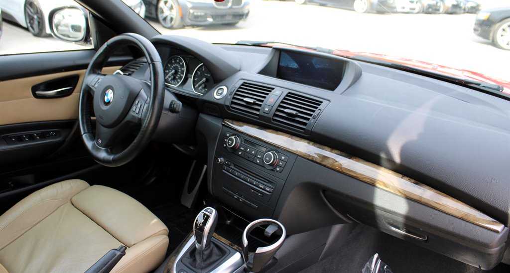 2011 BMW Legend 135i photo