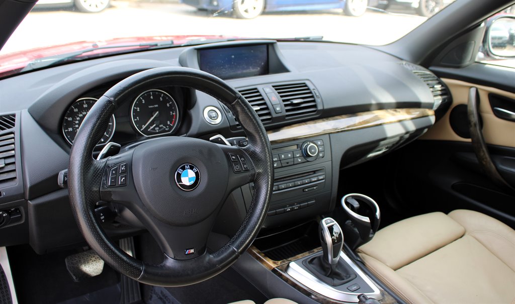 2011 BMW Legend 135i photo
