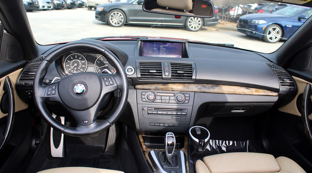 2011 BMW Legend 135i photo