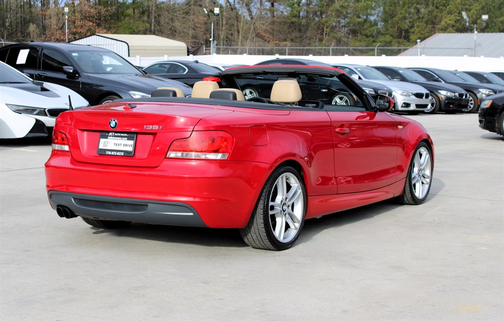 2011 BMW Legend 135i photo