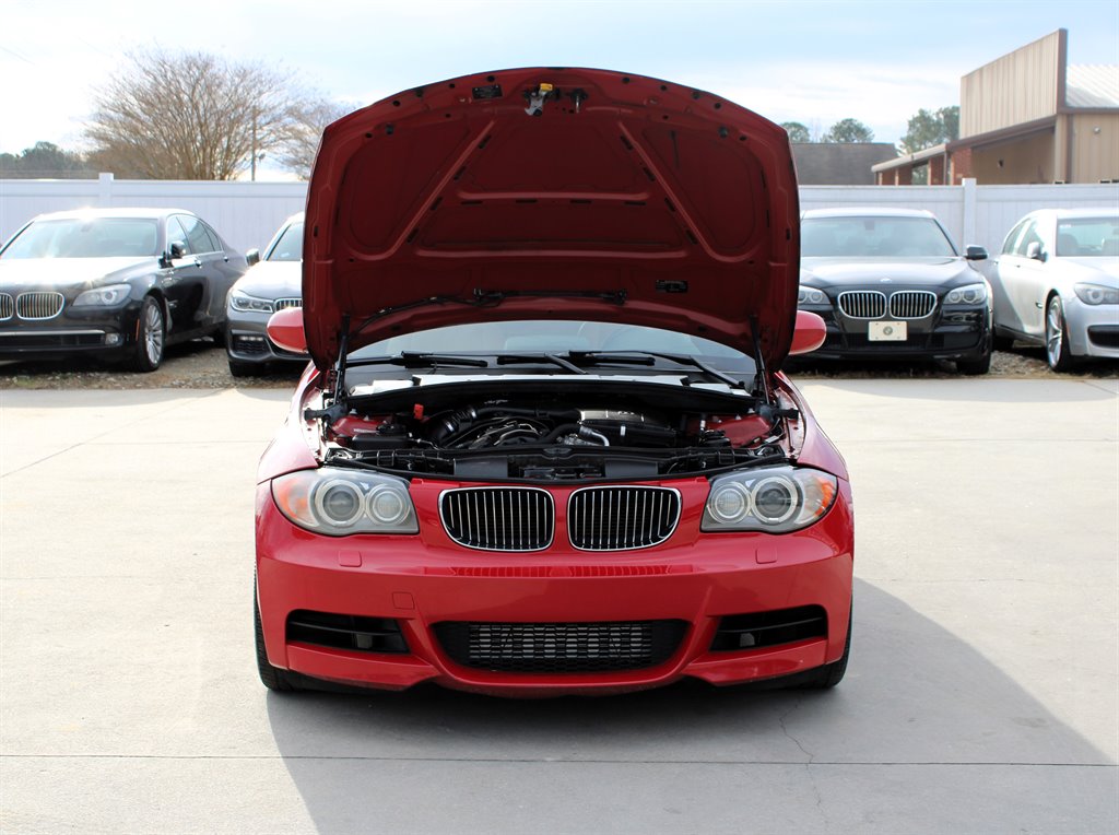 2011 BMW Legend 135i photo
