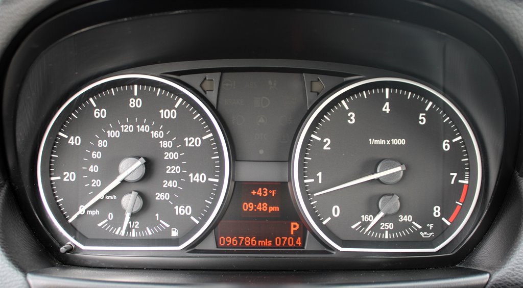 2011 BMW Legend 135i photo