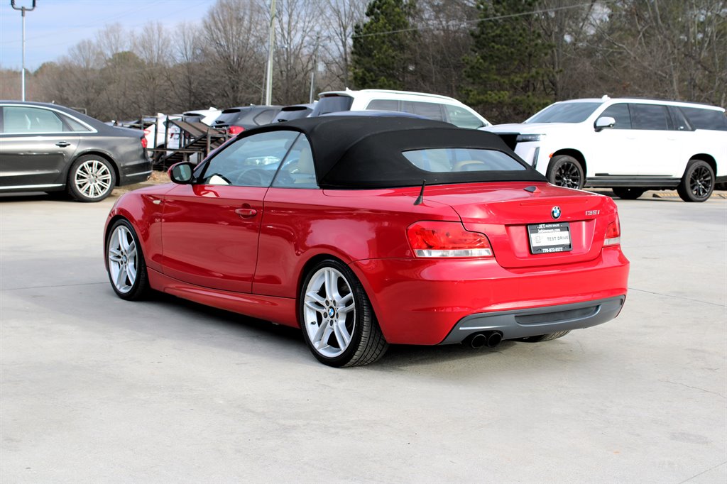 2011 BMW Legend 135i photo