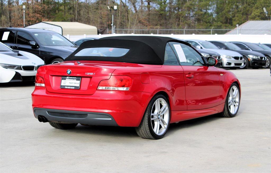 2011 BMW Legend 135i photo