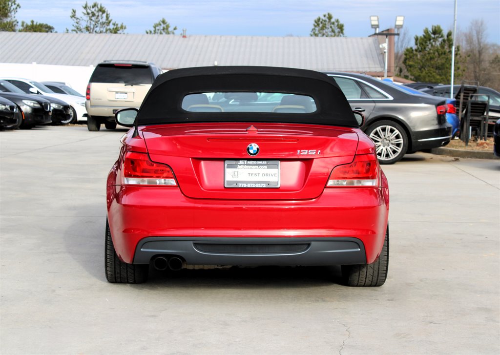 2011 BMW Legend 135i photo