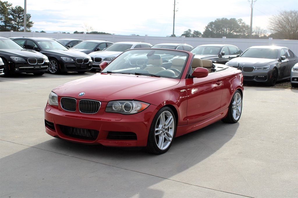 2011 BMW Legend 135i photo