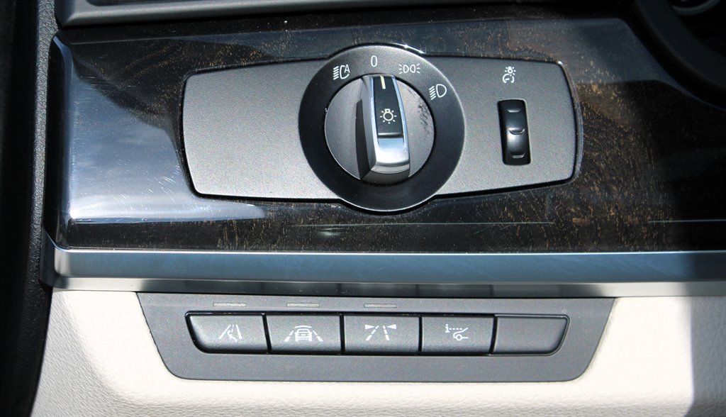 2015 BMW 7-Series 750li photo